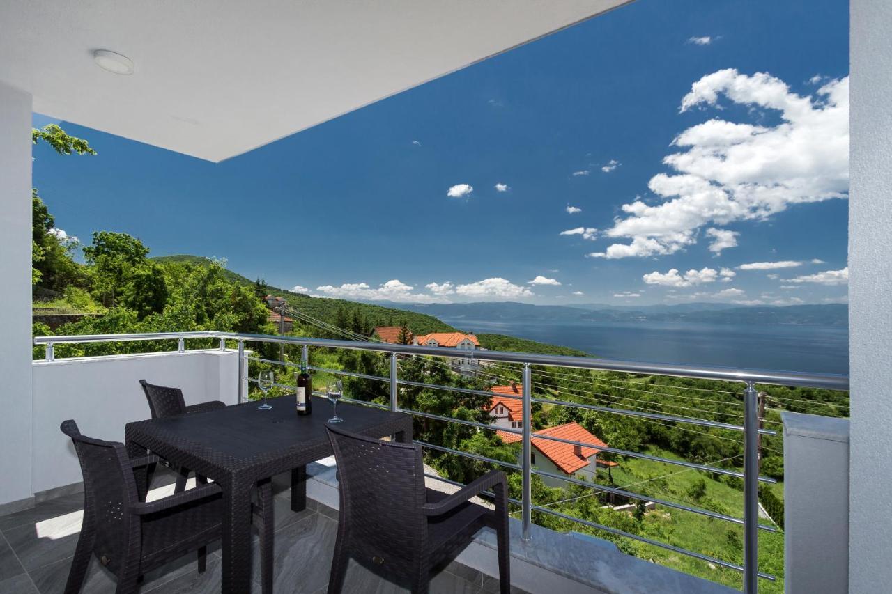 Velestovo View Apartments オフリド エクステリア 写真